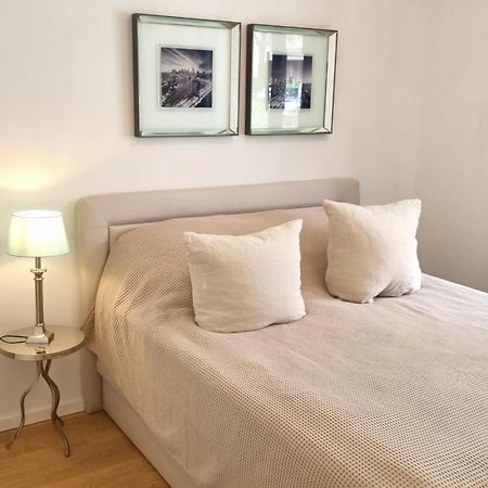 Luxi Luxurioeses Appartement Mit Terrasse Und Garten Mitten In Берлин Екстериор снимка