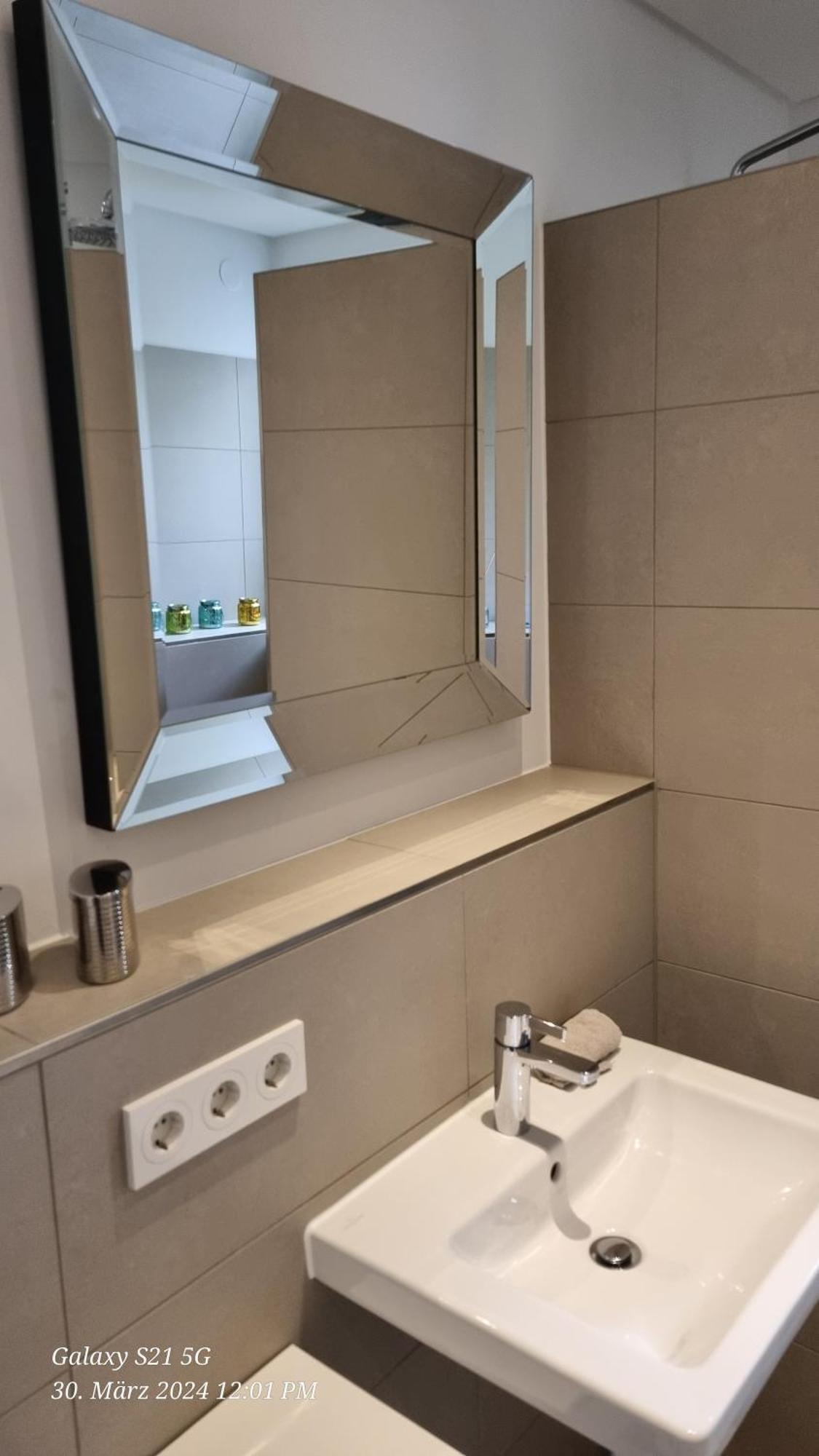 Luxi Luxurioeses Appartement Mit Terrasse Und Garten Mitten In Берлин Екстериор снимка