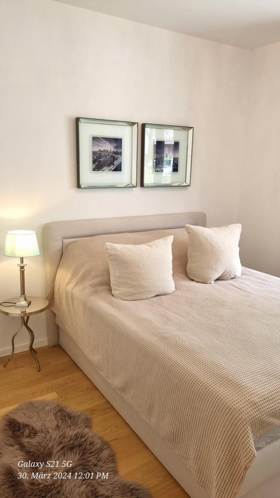 Luxi Luxurioeses Appartement Mit Terrasse Und Garten Mitten In Берлин Екстериор снимка